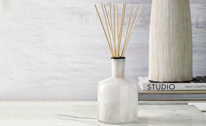 How Fragranced Scent Diffuser Sticks Create a Serene Atmosphere